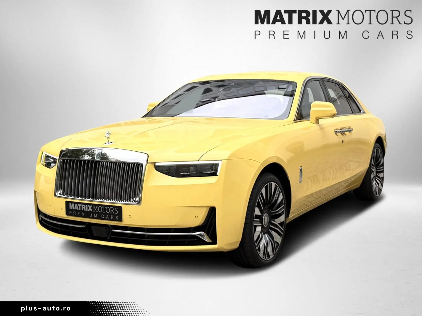 ROLLS ROYCE Ghost Series ll Theatre Picnic BeSpoke Massage