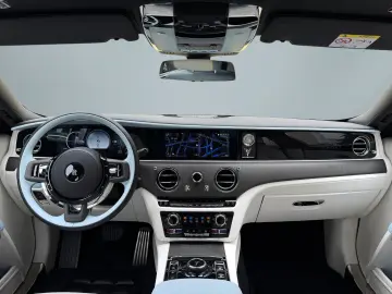 ROLLS ROYCE Ghost Series ll Theatre Picnic BeSpoke Massage