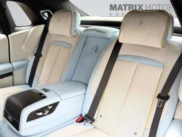 ROLLS ROYCE Ghost Series ll Theatre Picnic BeSpoke Massage