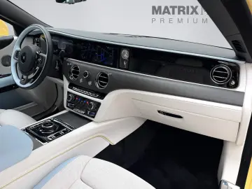 ROLLS ROYCE Ghost Series ll Theatre Picnic BeSpoke Massage