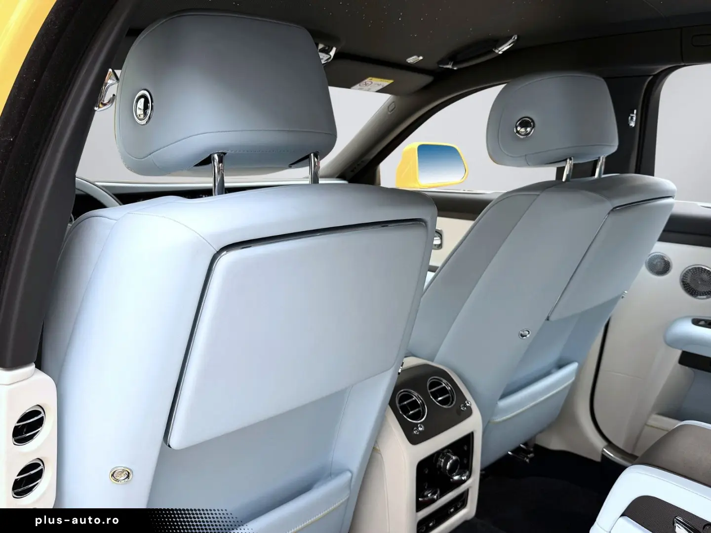 ROLLS ROYCE Ghost Series ll Theatre Picnic BeSpoke Massage