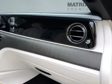ROLLS ROYCE Ghost Series ll Theatre Picnic BeSpoke Massage