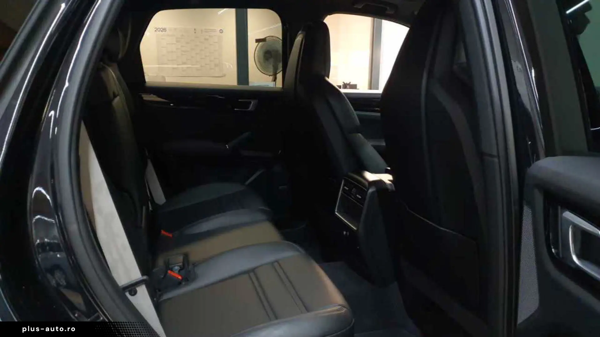 Porsche Cayenne Platinum Edition   Sport Chrono