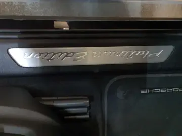 Porsche Cayenne Platinum Edition   Sport Chrono