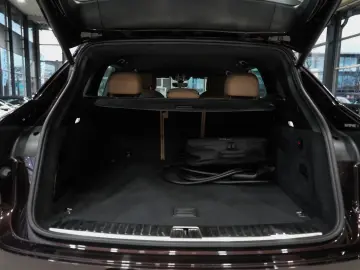 Porsche Cayenne E-Hybrid   Sport Chrono