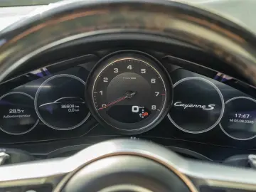 Porsche Cayenne S   Porsche Approved