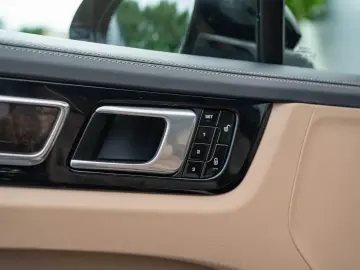 Porsche Cayenne S   Porsche Approved