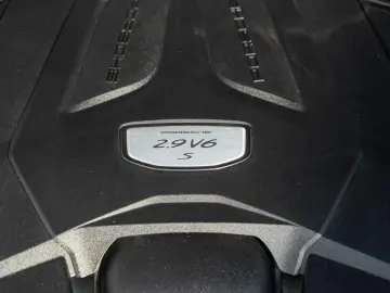 Porsche Cayenne S   Porsche Approved