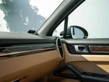 Porsche Cayenne S   Porsche Approved