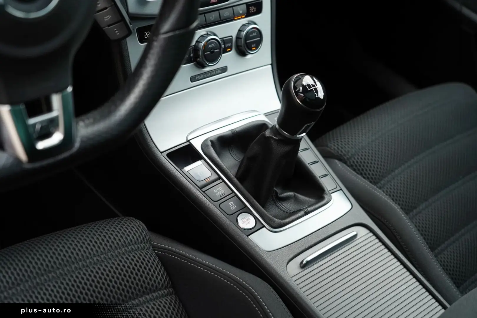 Volkswagen Passat-Cc
