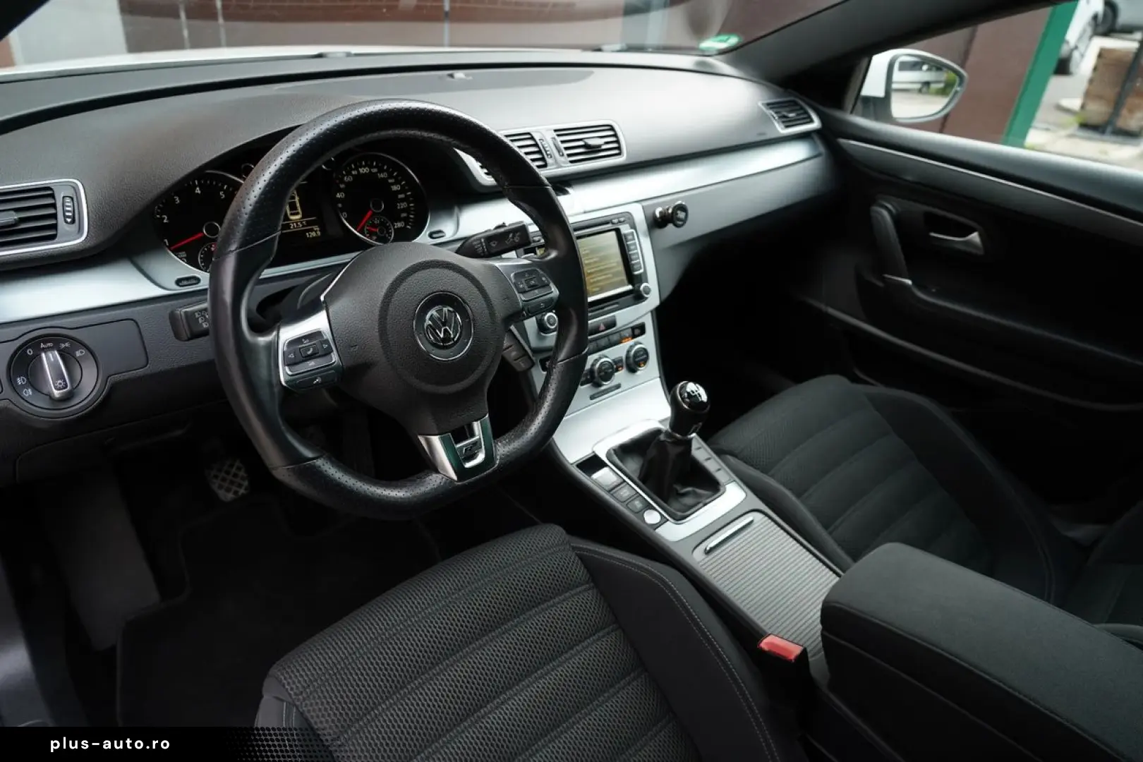 Volkswagen Passat-Cc