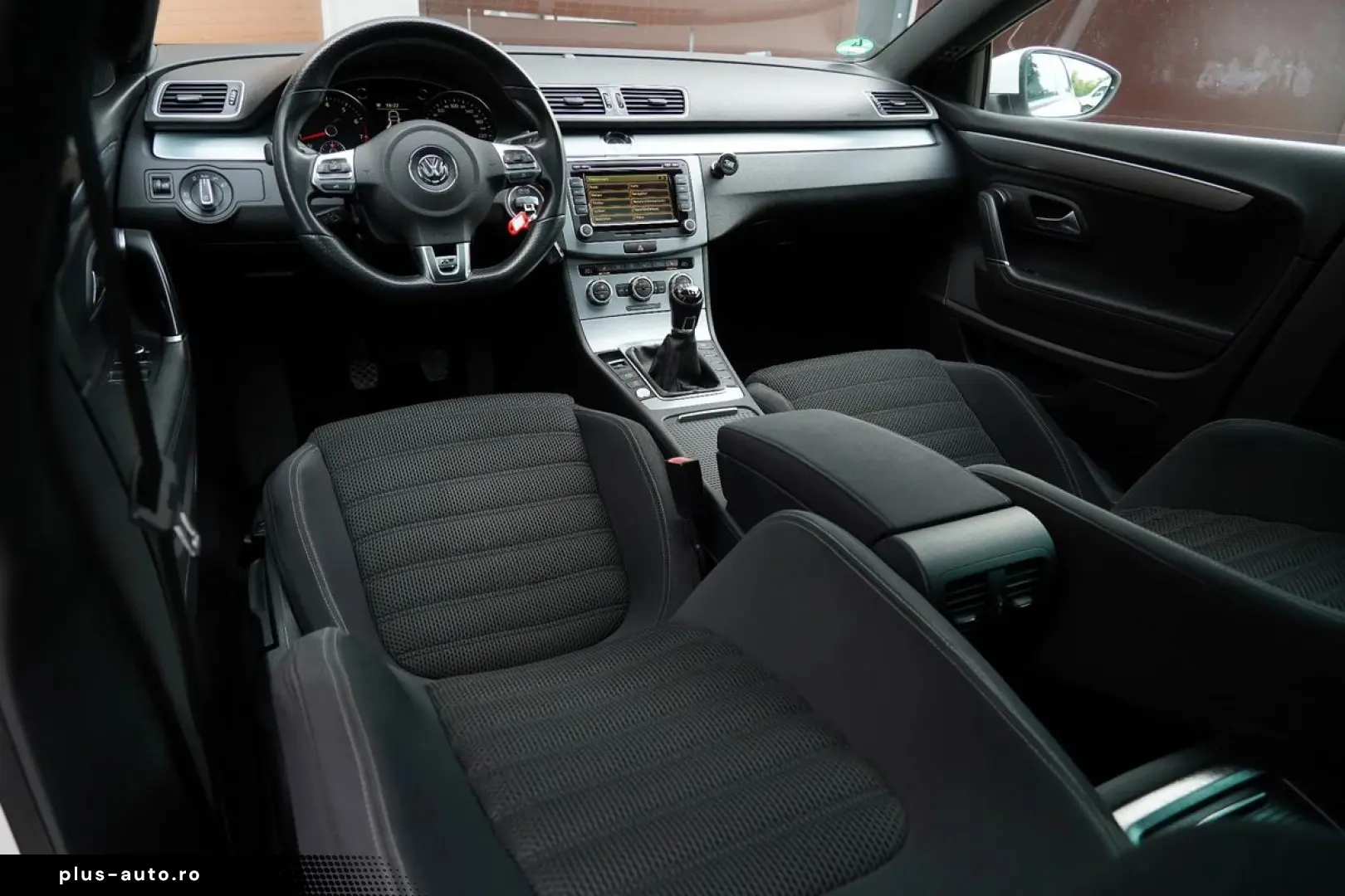 Volkswagen Passat-Cc