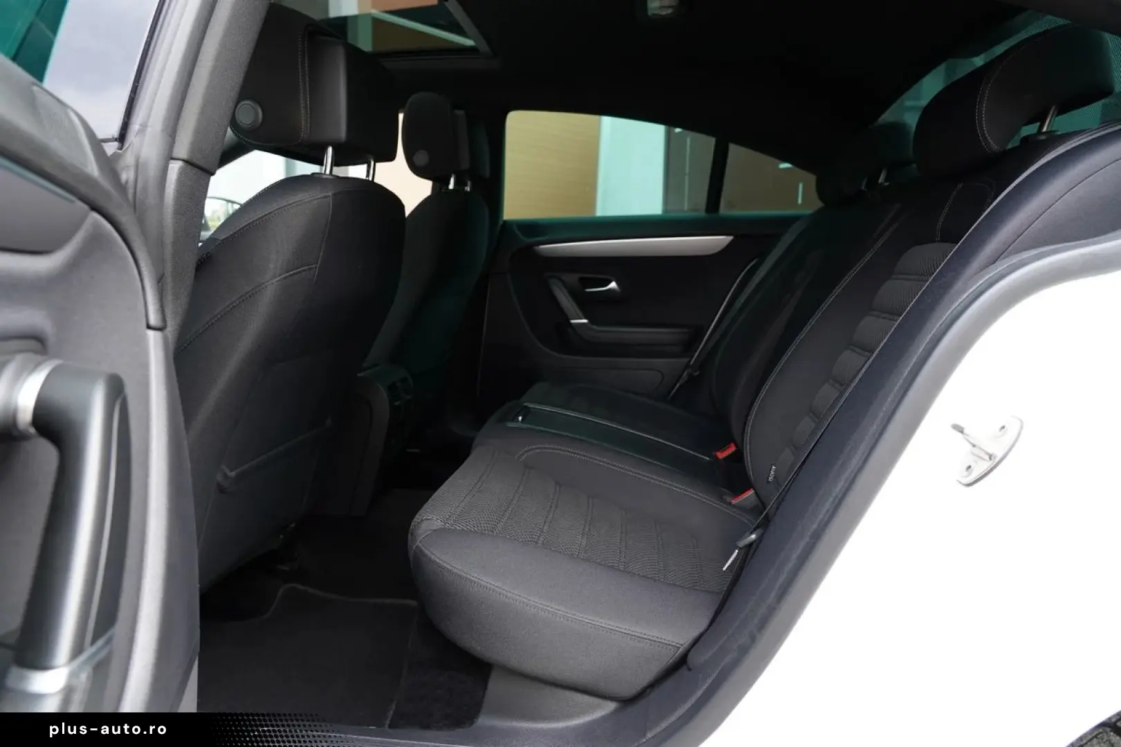 Volkswagen Passat-Cc