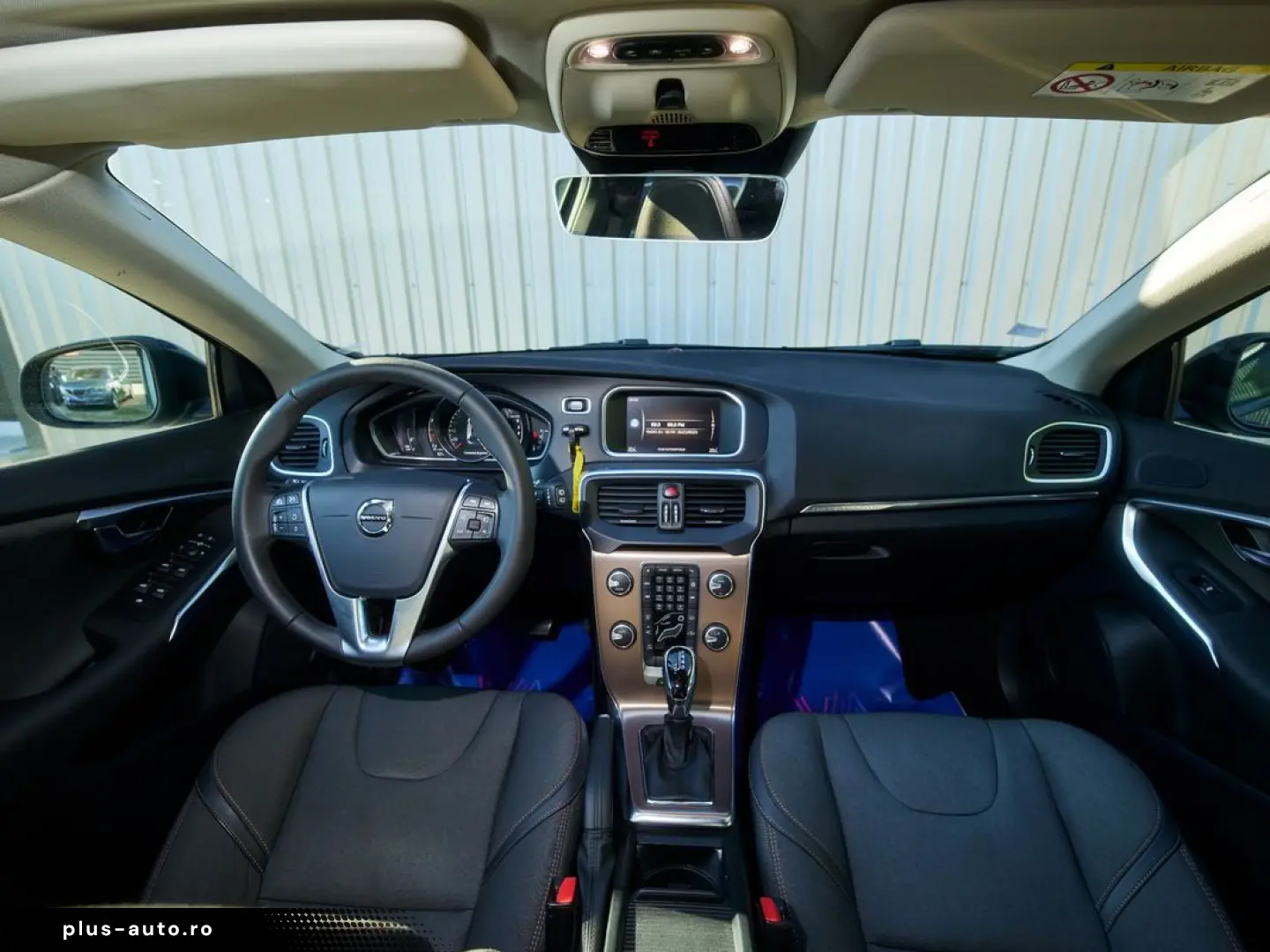 Volvo V40