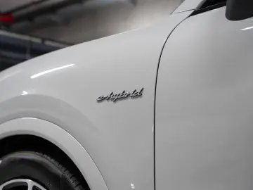 PORSCHE Cayenne E-Hybrid Coupe HeadUp InnoDrive BOSE