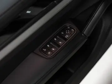 PORSCHE Cayenne E-Hybrid Coupe HeadUp InnoDrive BOSE