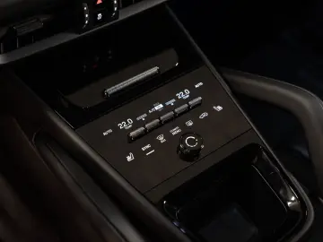 PORSCHE Cayenne E-Hybrid Coupe HeadUp InnoDrive BOSE