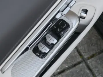 MERCEDES-BENZ CLE 200 Cabrio AMG-Sport AHK Ambi Memo…