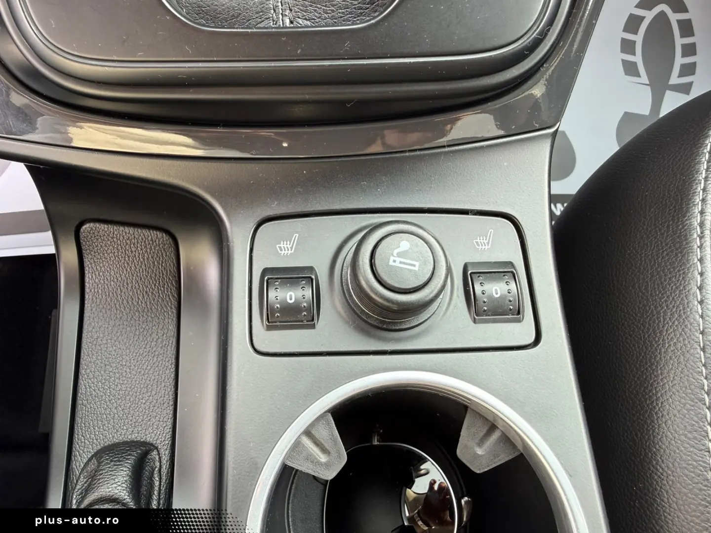 FORD Kuga 2012 — imagine 14