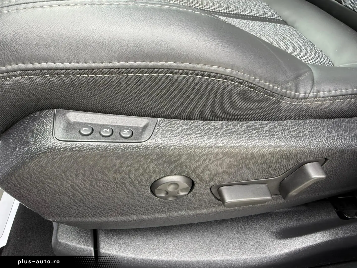 Peugeot 3008 2016  1.2 Benzina RAR EFECTUAT