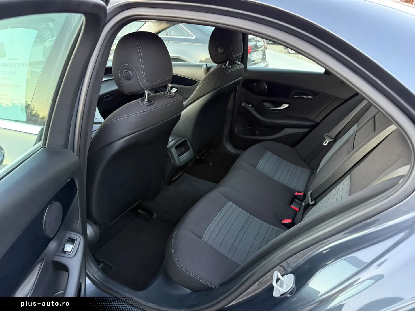 Mercedes-Benz C180 2015  1.6 Diesel