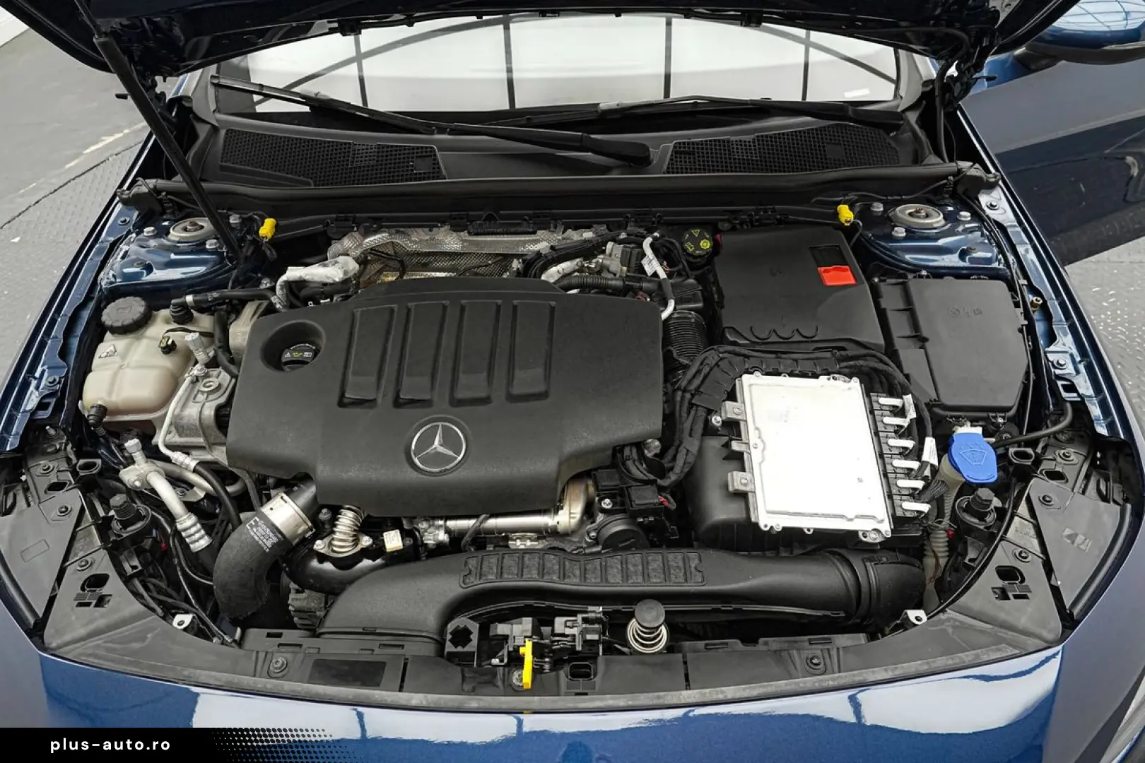 Mercedes-Benz A-200