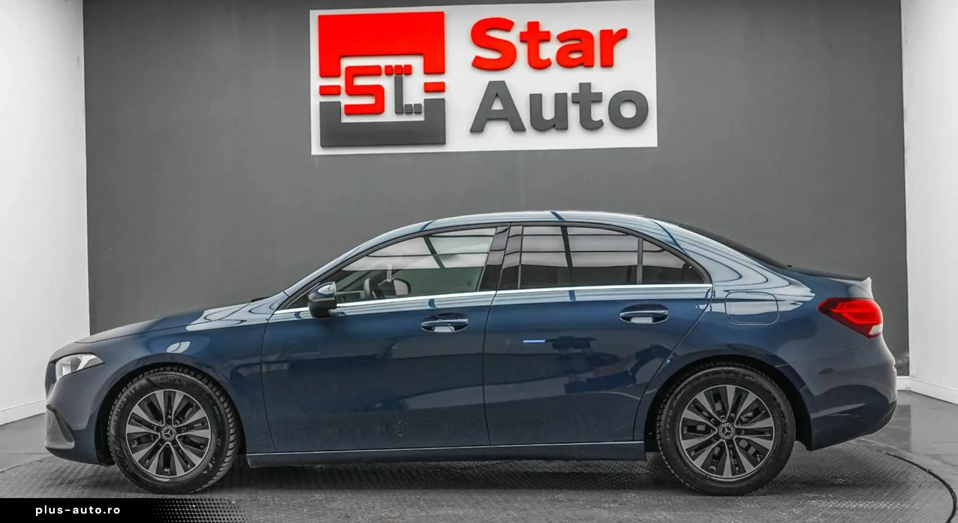Mercedes-Benz A-200