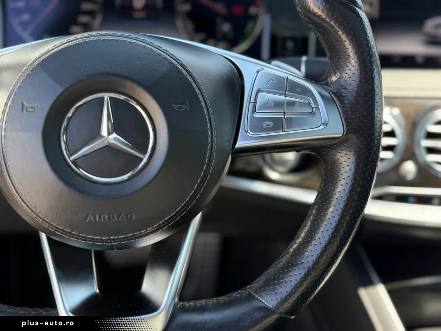 Mercedes-Benz S