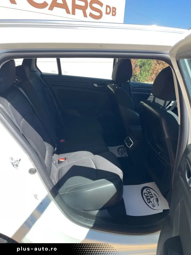 Renault Megane 1.2TCE  132CP  Euro6  LED  Navi  Comenzi vola
