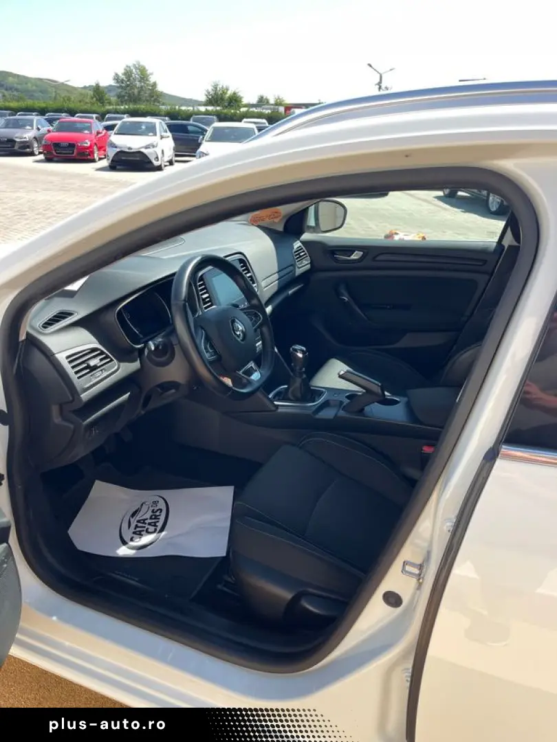 Renault Megane 1.2TCE  132CP  Euro6  LED  Navi  Comenzi vola