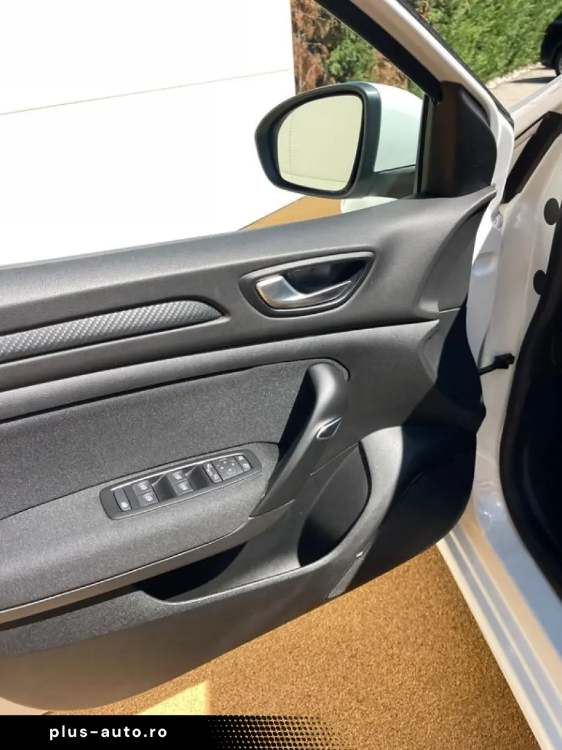 Renault Megane 1.2TCE  132CP  Euro6  LED  Navi  Comenzi vola