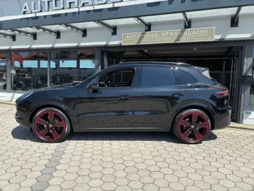 Porsche Cayenne Platinum Edition Massage Pano