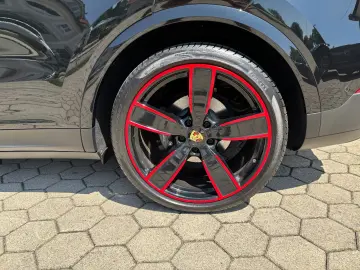 Porsche Cayenne Platinum Edition Massage Pano
