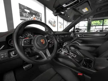 Garantie 05 2028 -  Porsche Cayenne GTS