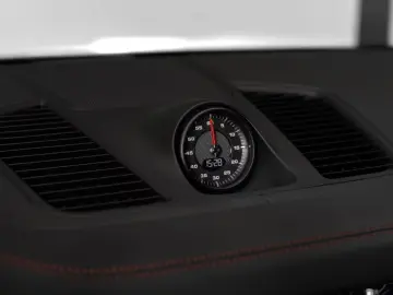 Garantie 05 2028 -  Porsche Cayenne GTS