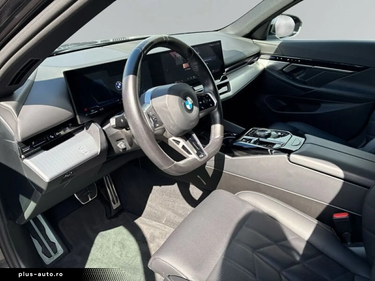 BMW 520d Limo M Sportpaket KOMFORTSITZE.ACC.PARKASSI