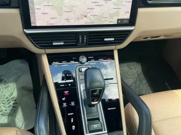 Porsche Cayenne V6 Sport Chrono
