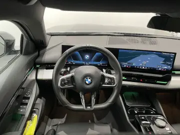 BMW 520d Limousine M Sportpaket HK SHZ STHZG HiFi DA