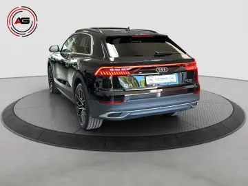AUDI Q8 50TDI S-LINE MATRIX PANO ACC 360 B&O 22  LUFT