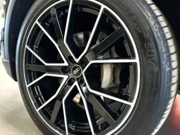 AUDI Q8 50TDI S-LINE MATRIX PANO ACC 360 B&O 22  LUFT