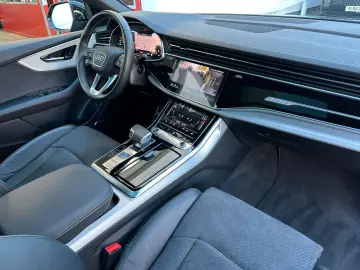 AUDI Q8 50TDI S-LINE MATRIX PANO ACC 360 B&O 22  LUFT