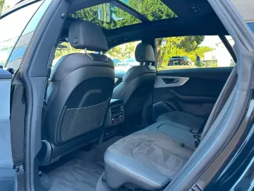 AUDI Q8 50TDI S-LINE MATRIX PANO ACC 360 B&O 22  LUFT