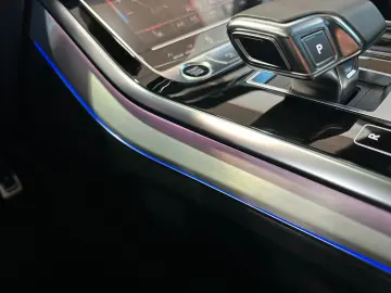 AUDI Q8 50TDI S-LINE MATRIX PANO ACC 360 B&O 22  LUFT