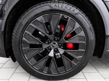 AUDI Q8 55 quattro S line Edition AHK TopView B&O