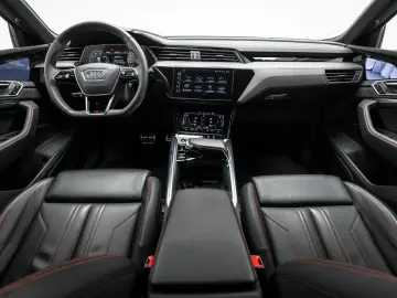 AUDI Q8 55 quattro S line Edition AHK TopView B&O