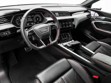 AUDI Q8 55 quattro S line Edition AHK TopView B&O