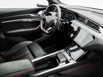 AUDI Q8 55 quattro S line Edition AHK TopView B&O