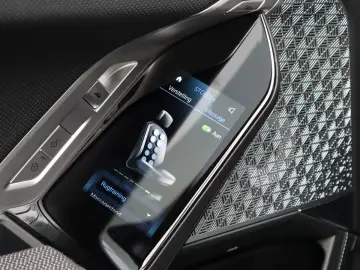 BMW M760e xDrive  Exec. Lounge Connoisseur Paket B&W