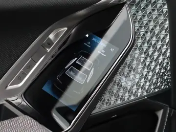 BMW M760e xDrive  Exec. Lounge Connoisseur Paket B&W