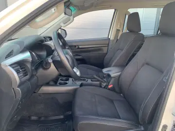 TOYOTA Hilux Double Cab 150  4x4 2 4 Klima AHK Kam Auto